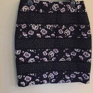 White House Black Market Skirt